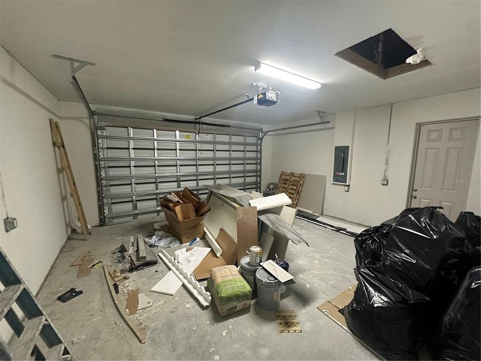 For Sale: $440,000 (3 beds, 2 baths, 1724 Square Feet)