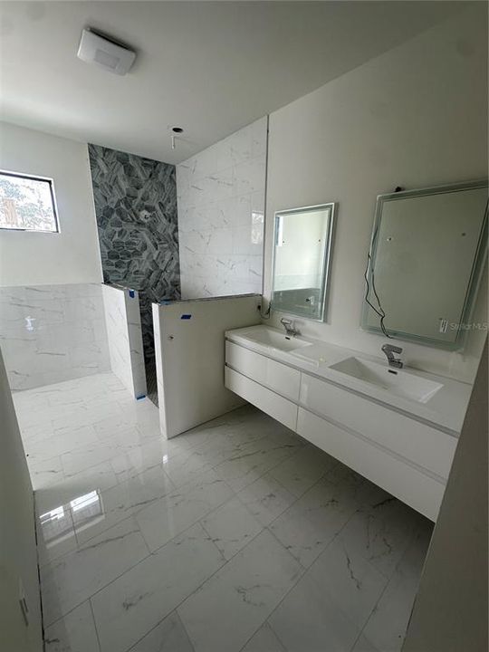 For Sale: $440,000 (3 beds, 2 baths, 1724 Square Feet)