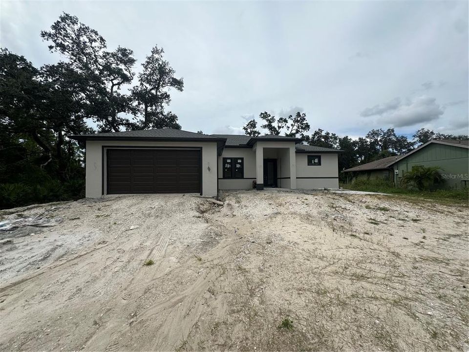 For Sale: $440,000 (3 beds, 2 baths, 1724 Square Feet)