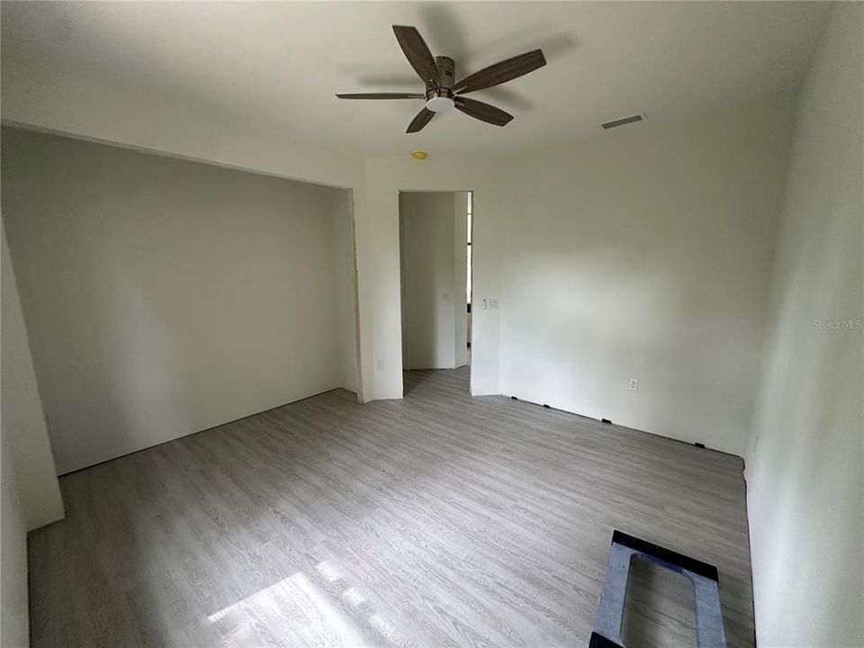 For Sale: $440,000 (3 beds, 2 baths, 1724 Square Feet)