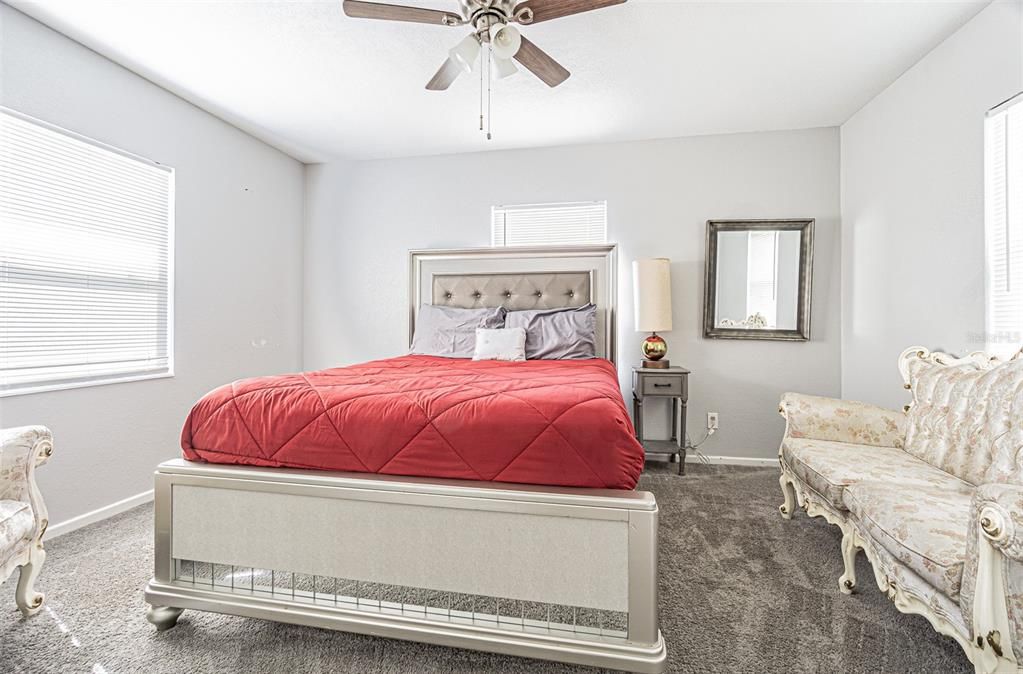 For Sale: $229,000 (3 beds, 1 baths, 1082 Square Feet)