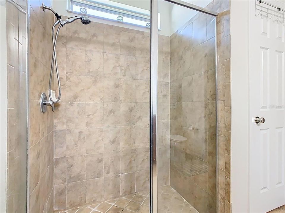 En Venta: $320,000 (3 camas, 2 baños, 1690 Pies cuadrados)