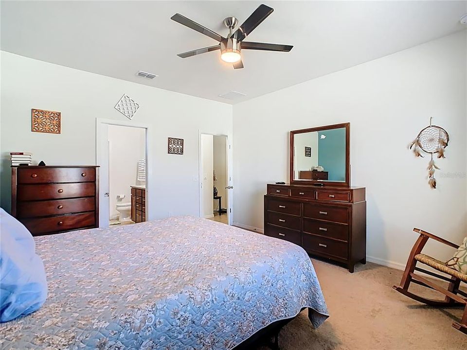 En Venta: $320,000 (3 camas, 2 baños, 1690 Pies cuadrados)