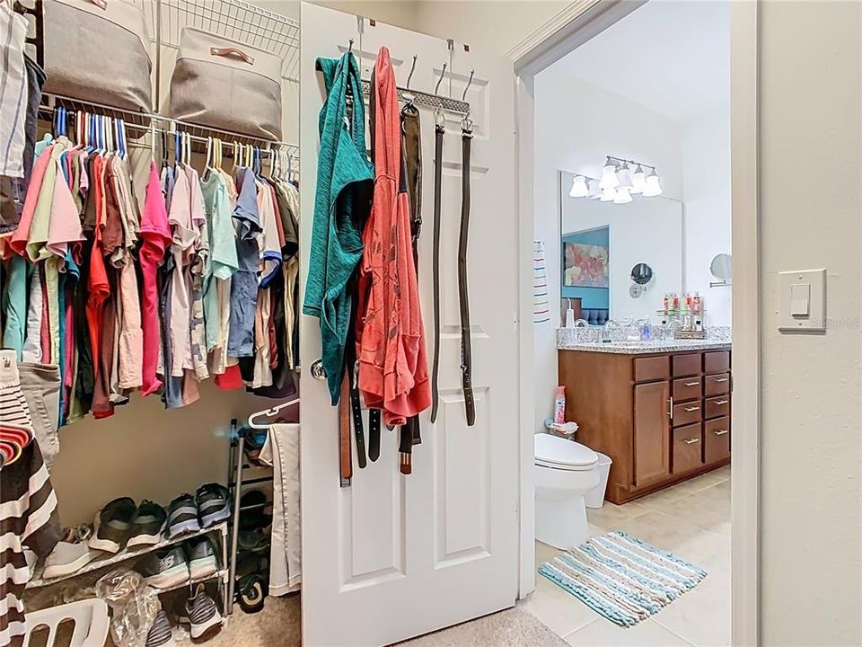 En Venta: $320,000 (3 camas, 2 baños, 1690 Pies cuadrados)