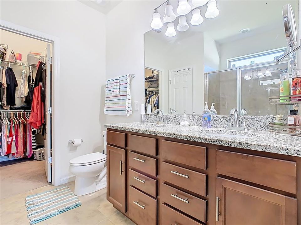 En Venta: $320,000 (3 camas, 2 baños, 1690 Pies cuadrados)