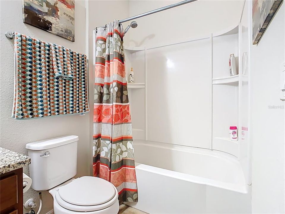 En Venta: $320,000 (3 camas, 2 baños, 1690 Pies cuadrados)