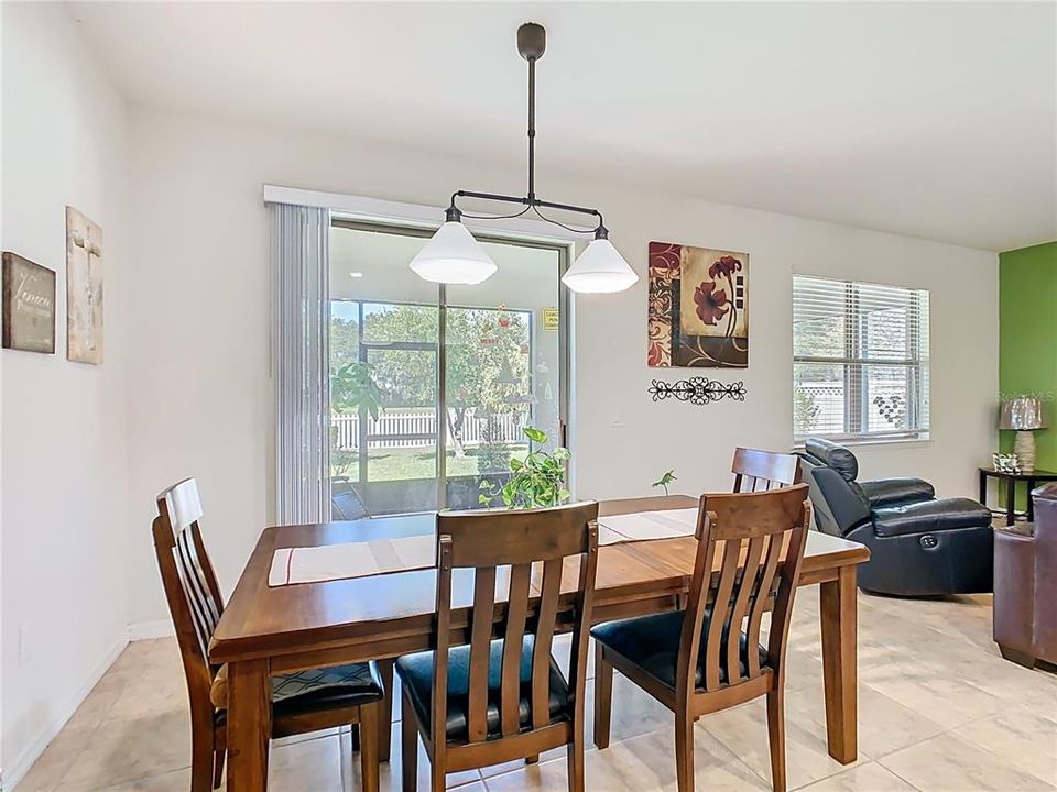 En Venta: $320,000 (3 camas, 2 baños, 1690 Pies cuadrados)