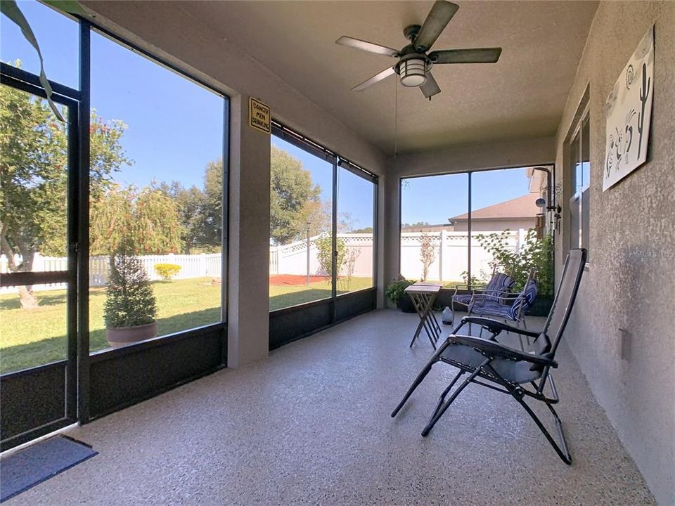 En Venta: $320,000 (3 camas, 2 baños, 1690 Pies cuadrados)