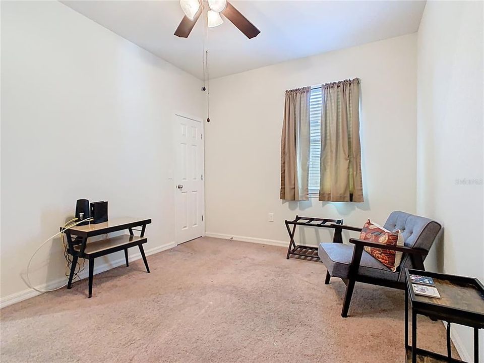 En Venta: $320,000 (3 camas, 2 baños, 1690 Pies cuadrados)