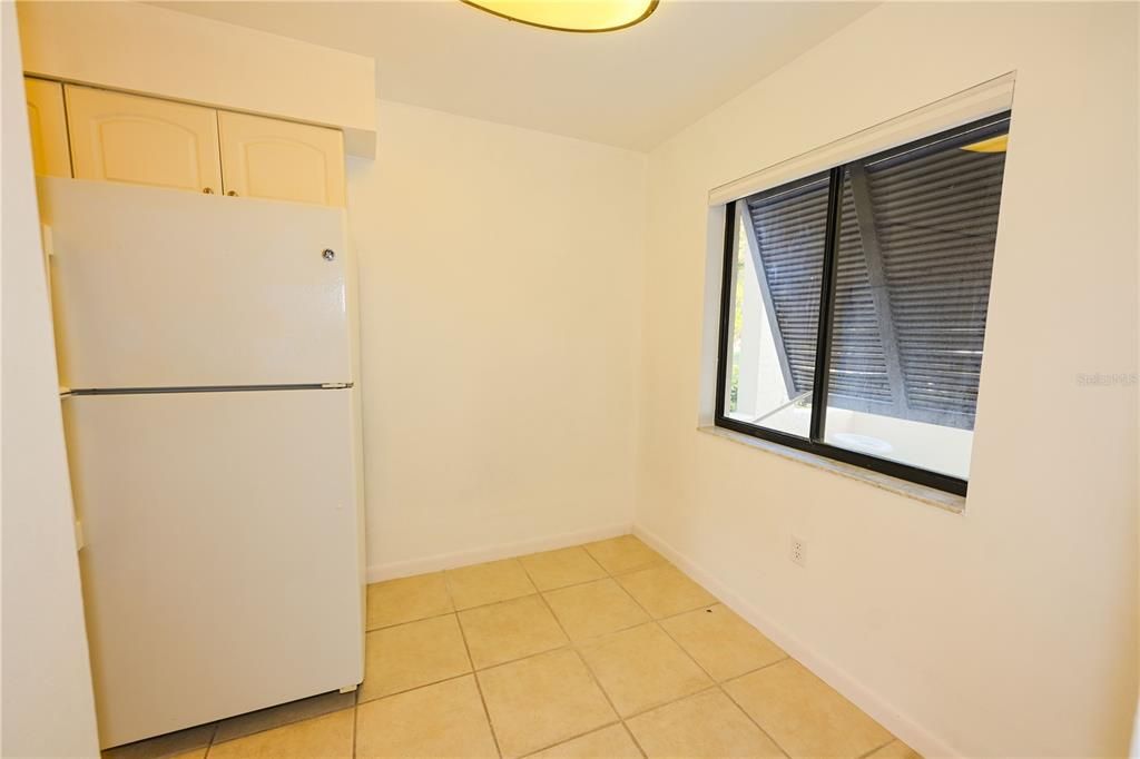 В аренду: $1,800 (2 спален, 2 ванн, 1108 Квадратных фут)