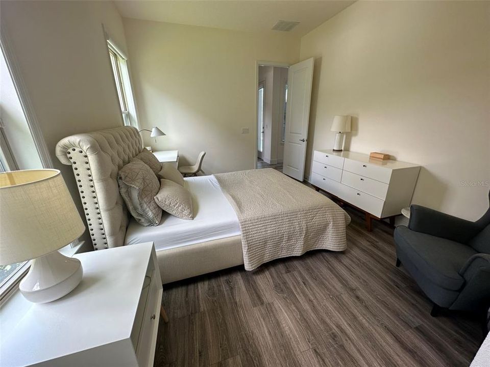 For Rent: $5,995 (4 beds, 5 baths, 4070 Square Feet)