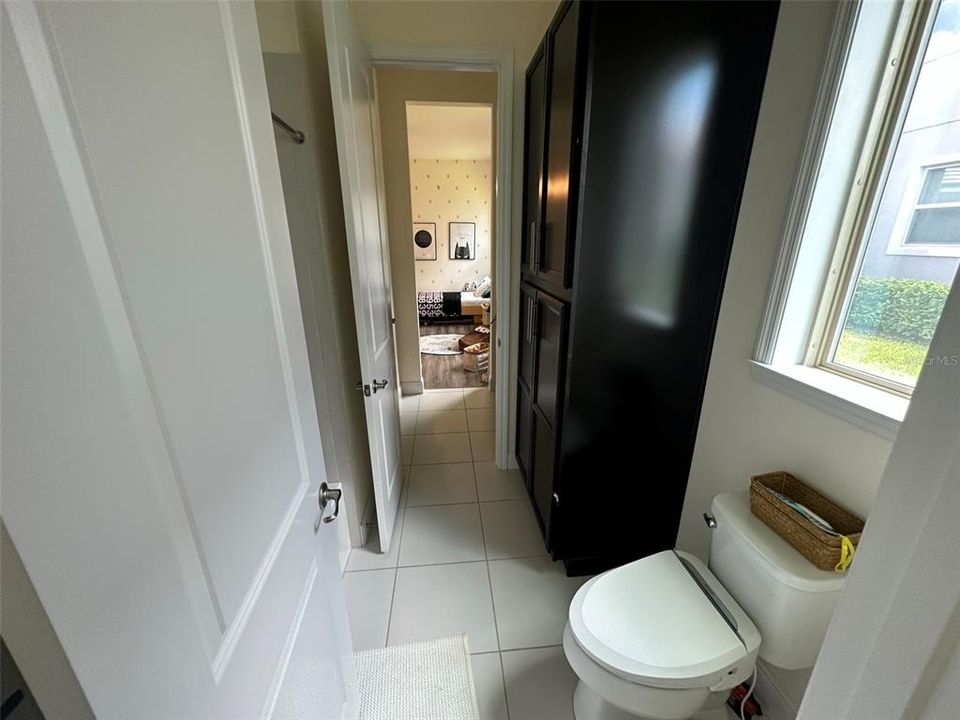 For Rent: $5,995 (4 beds, 5 baths, 4070 Square Feet)