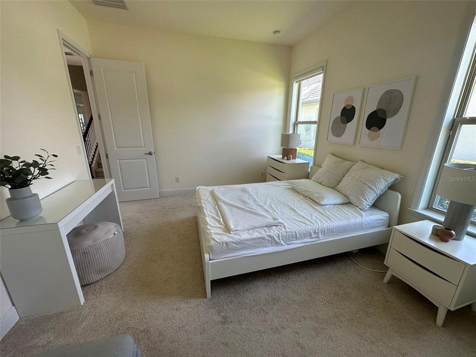 For Rent: $5,995 (4 beds, 5 baths, 4070 Square Feet)