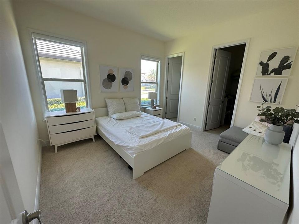 For Rent: $5,995 (4 beds, 5 baths, 4070 Square Feet)