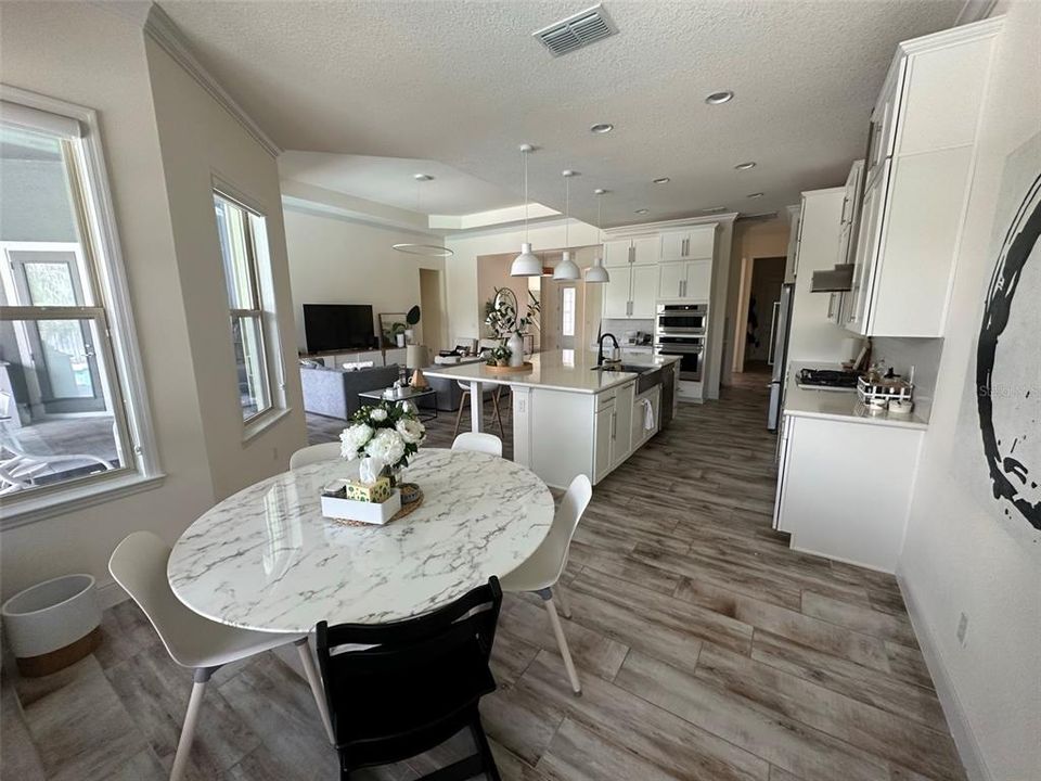 For Rent: $5,995 (4 beds, 5 baths, 4070 Square Feet)