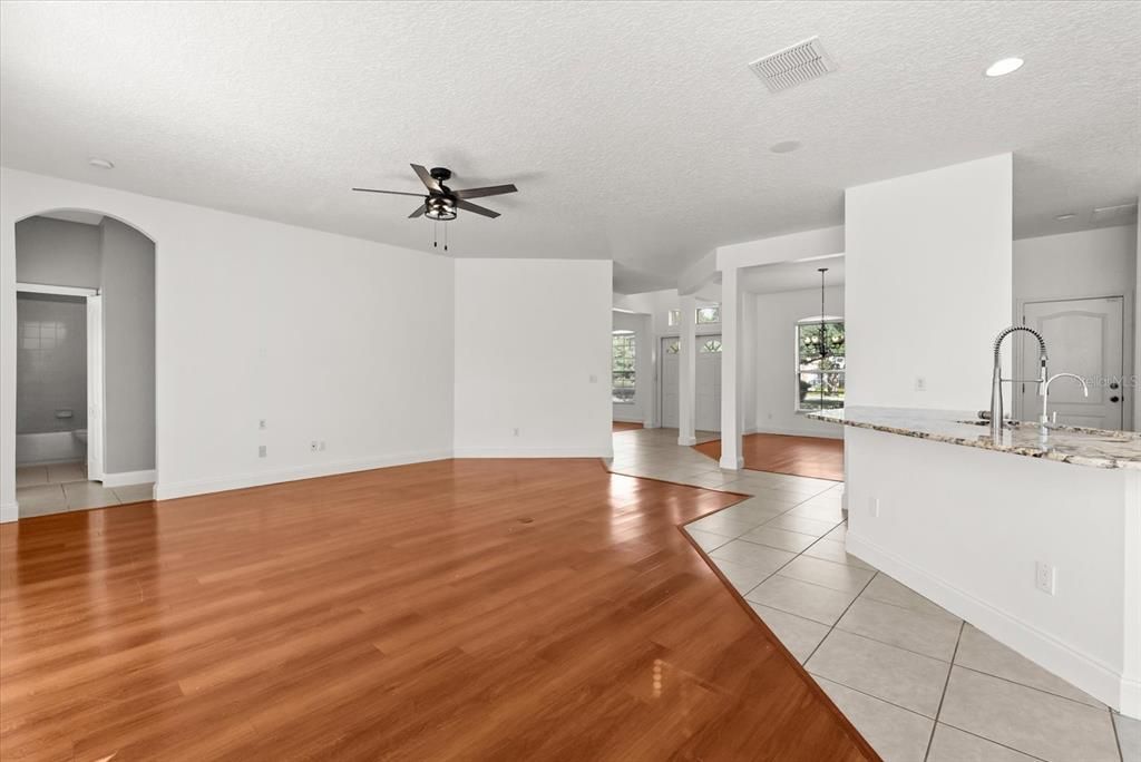 待售: $758,500 (5 贝兹, 3 浴室, 3385 平方英尺)