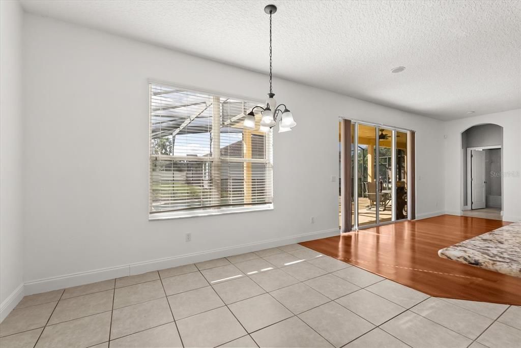 待售: $758,500 (5 贝兹, 3 浴室, 3385 平方英尺)