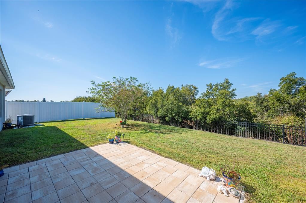 Activo con contrato: $330,000 (4 camas, 2 baños, 1867 Pies cuadrados)