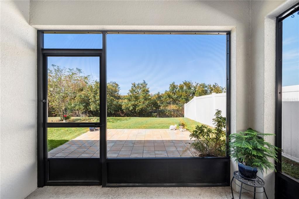 Activo con contrato: $330,000 (4 camas, 2 baños, 1867 Pies cuadrados)