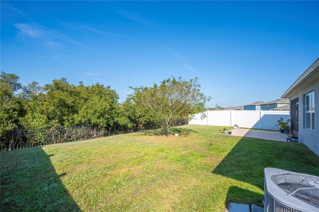 Activo con contrato: $330,000 (4 camas, 2 baños, 1867 Pies cuadrados)