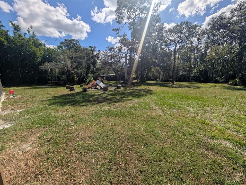 合同活跃: $584,777 (3 贝兹, 2 浴室, 2044 平方英尺)