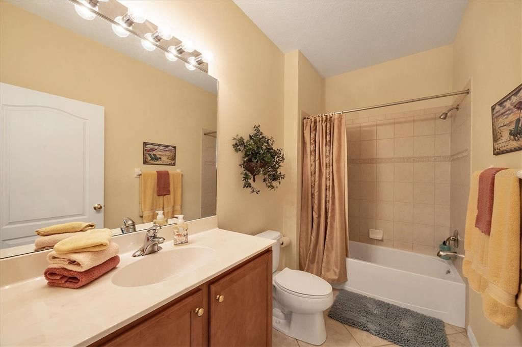 For Sale: $359,900 (2 beds, 2 baths, 1657 Square Feet)