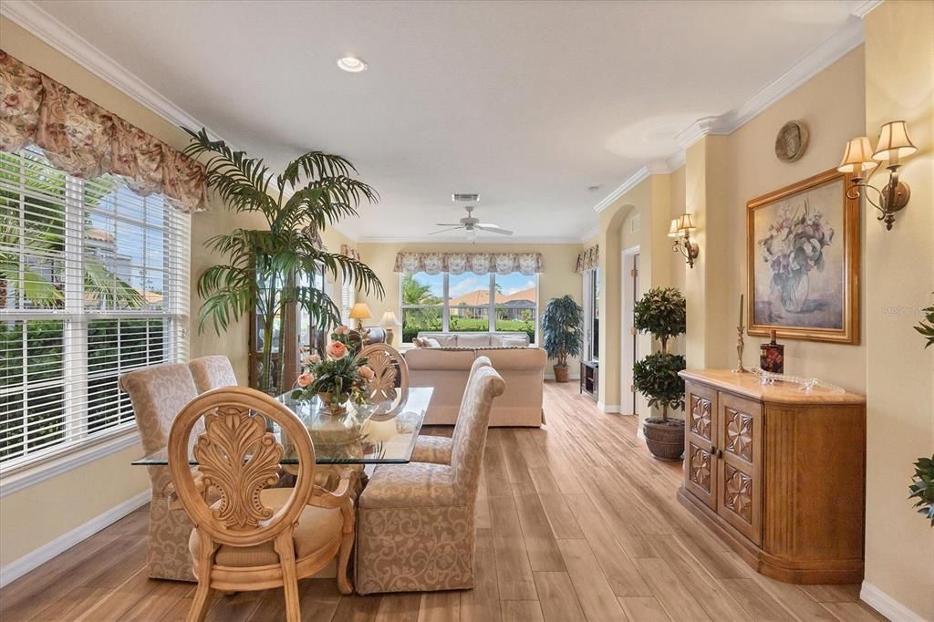 For Sale: $359,900 (2 beds, 2 baths, 1657 Square Feet)