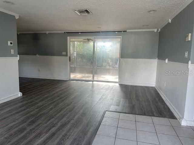 For Sale: $249,000 (2 beds, 2 baths, 1019 Square Feet)