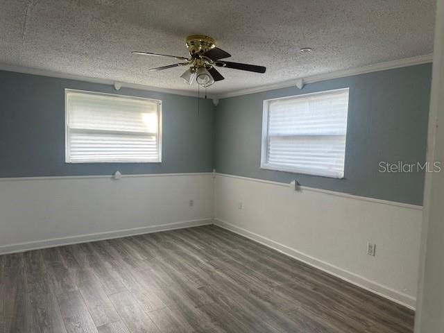 For Sale: $249,000 (2 beds, 2 baths, 1019 Square Feet)
