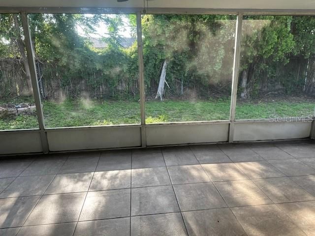 For Sale: $249,000 (2 beds, 2 baths, 1019 Square Feet)