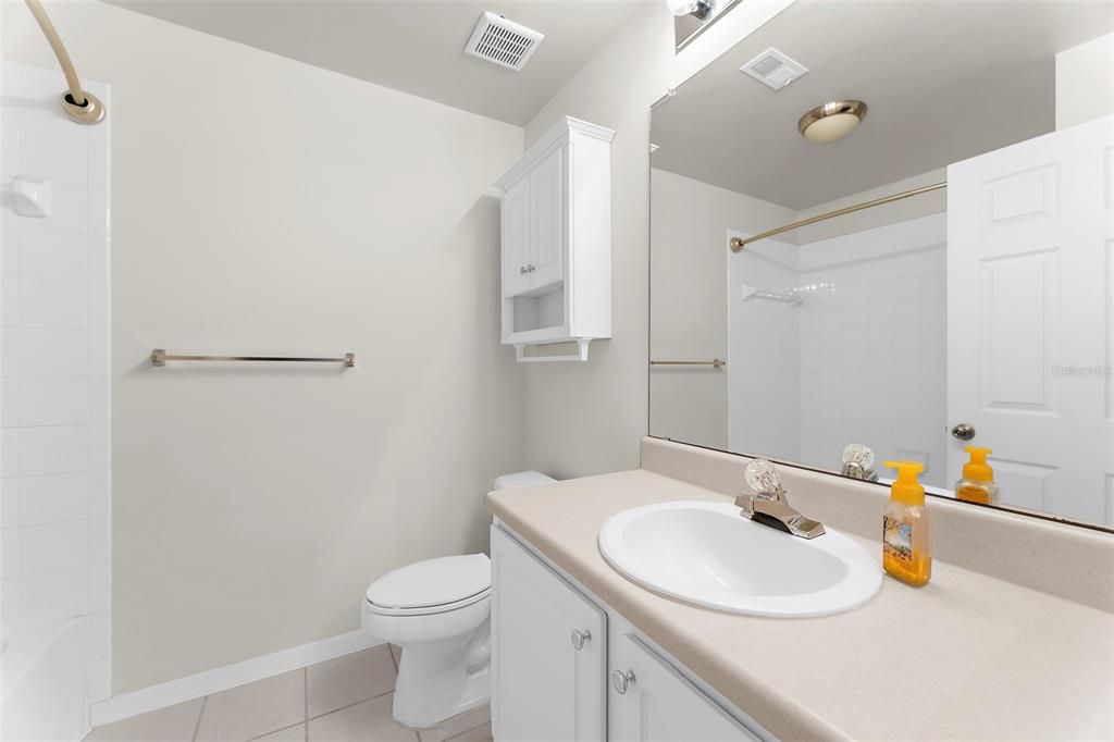 For Sale: $265,000 (3 beds, 3 baths, 1359 Square Feet)