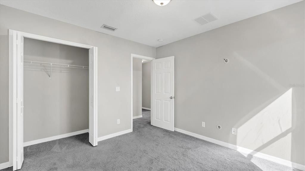 Active With Contract: $237,000 (3 beds, 2 baths, 1784 Square Feet)