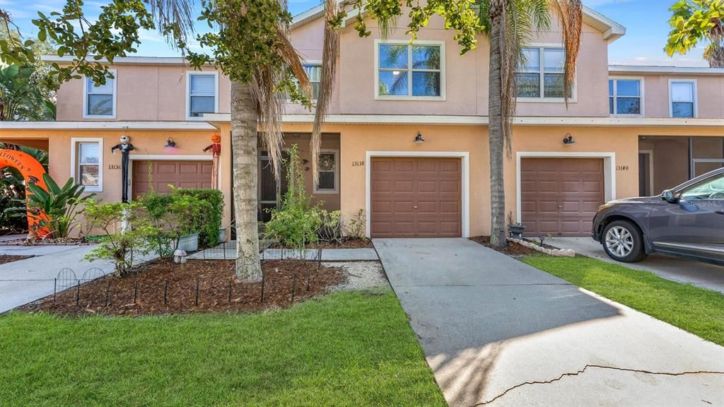 Active With Contract: $237,000 (3 beds, 2 baths, 1784 Square Feet)