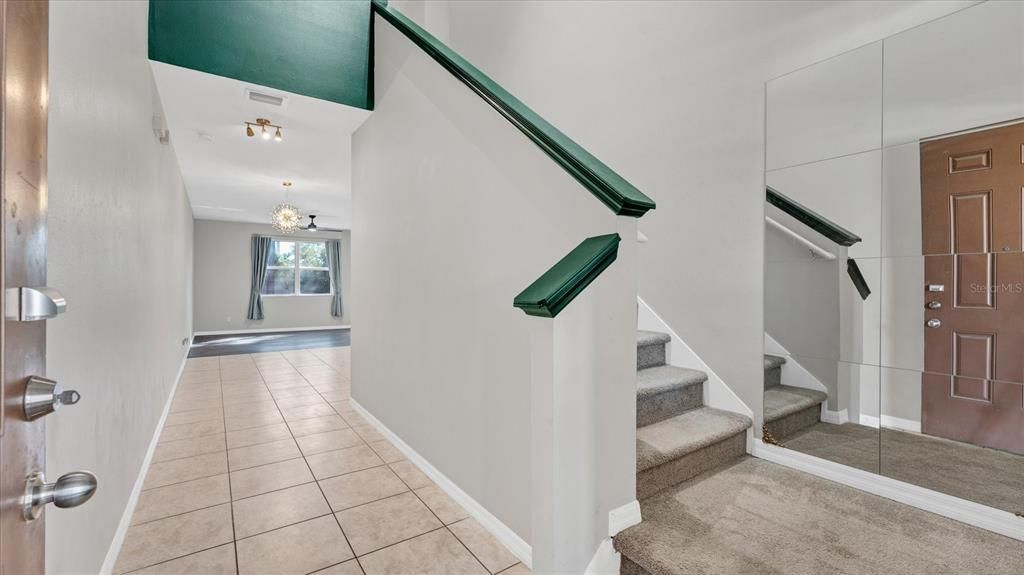 Active With Contract: $237,000 (3 beds, 2 baths, 1784 Square Feet)