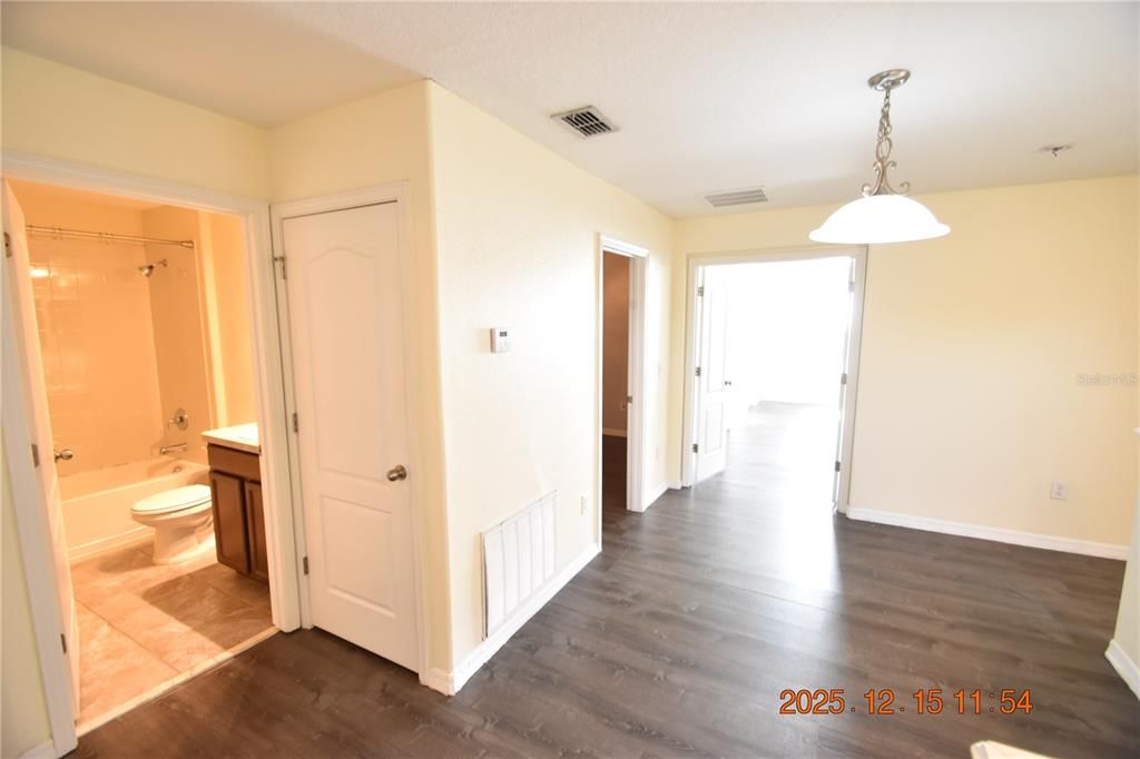 For Rent: $2,695 (4 beds, 2 baths, 2089 Square Feet)