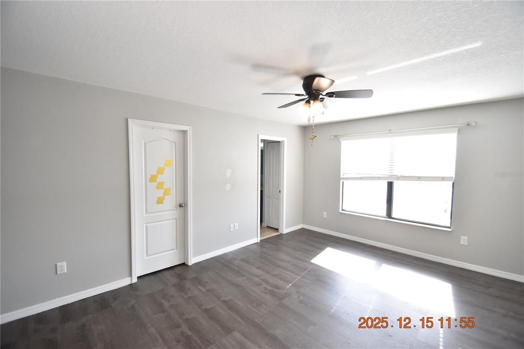 For Rent: $2,695 (4 beds, 2 baths, 2089 Square Feet)