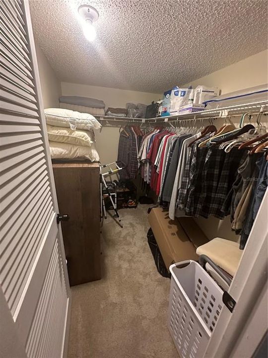 For Sale: $189,800 (2 beds, 2 baths, 1220 Square Feet)