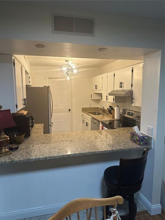 For Sale: $189,800 (2 beds, 2 baths, 1220 Square Feet)