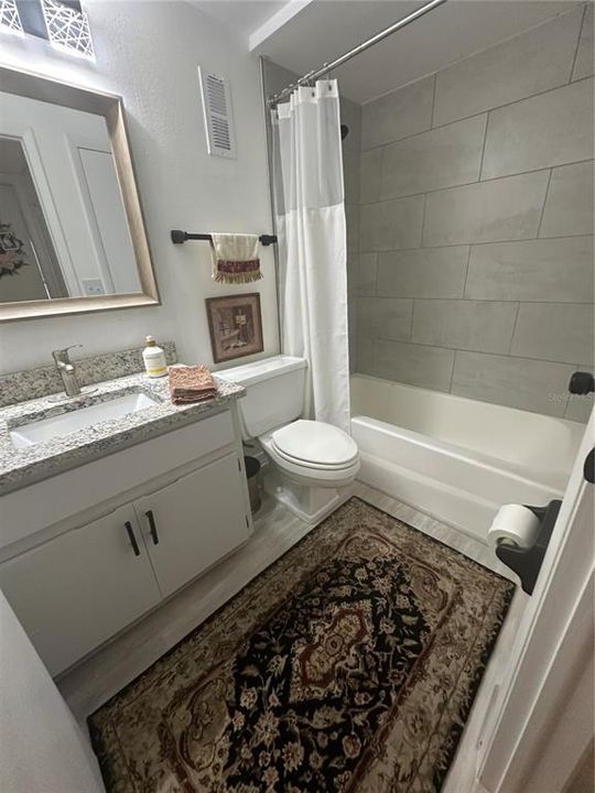 For Sale: $189,800 (2 beds, 2 baths, 1220 Square Feet)