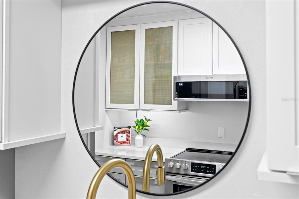 待售: $165,000 (1 贝兹, 1 浴室, 760 平方英尺)