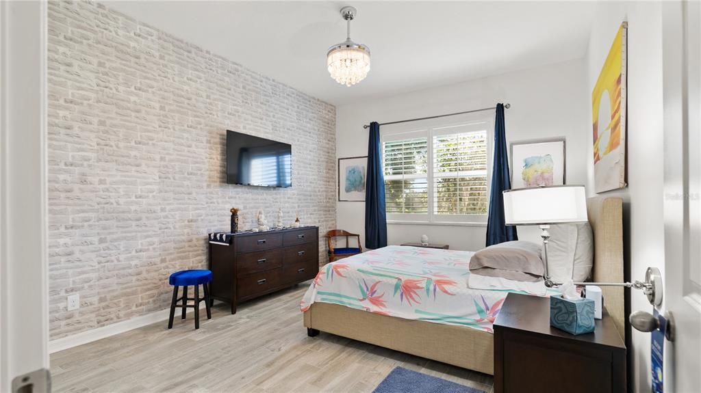 На продажу: $369,000 (2 спален, 2 ванн, 1557 Квадратных фут)