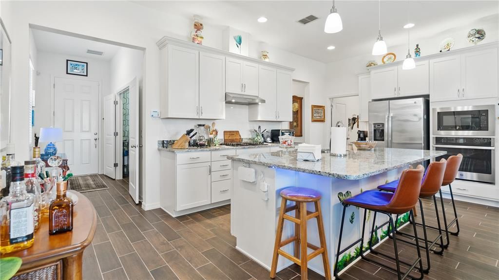 На продажу: $369,000 (2 спален, 2 ванн, 1557 Квадратных фут)