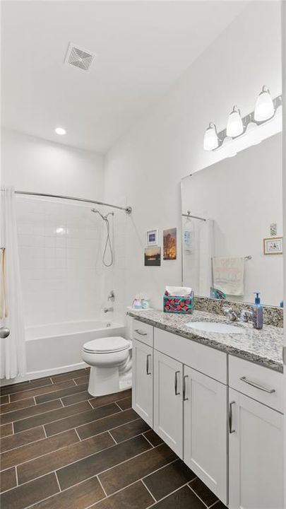 На продажу: $369,000 (2 спален, 2 ванн, 1557 Квадратных фут)