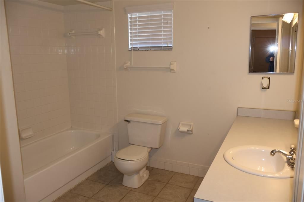 For Rent: $1,500 (2 beds, 2 baths, 1248 Square Feet)