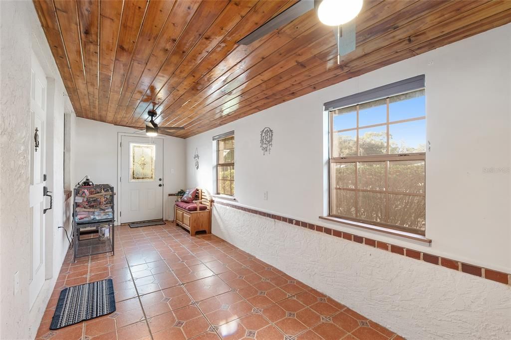 For Sale: $299,987 (3 beds, 2 baths, 1722 Square Feet)