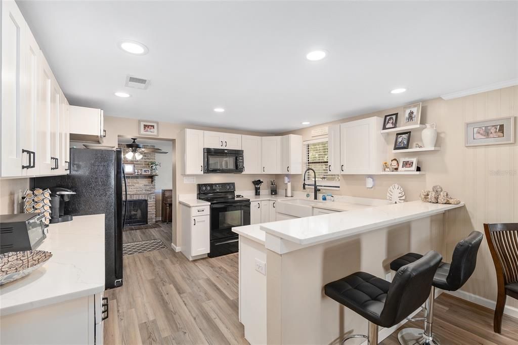 For Sale: $299,987 (3 beds, 2 baths, 1722 Square Feet)