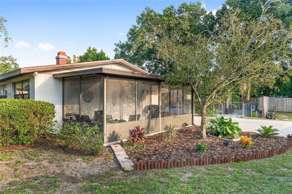 For Sale: $299,987 (3 beds, 2 baths, 1722 Square Feet)