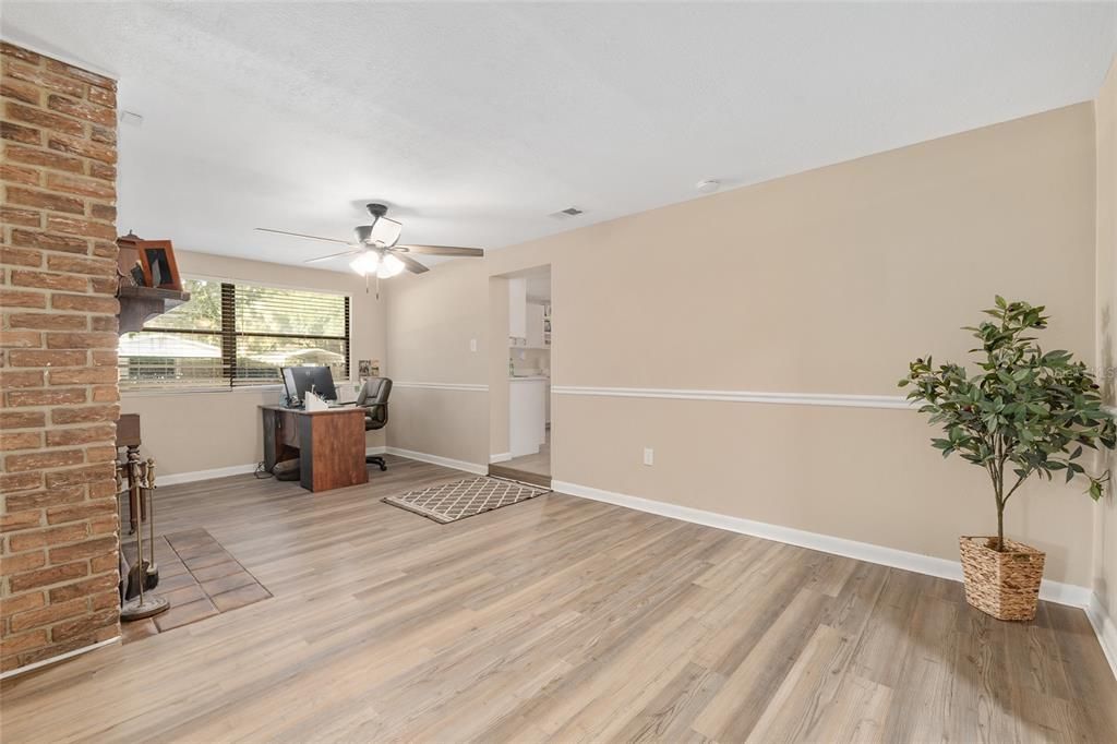 For Sale: $299,987 (3 beds, 2 baths, 1722 Square Feet)