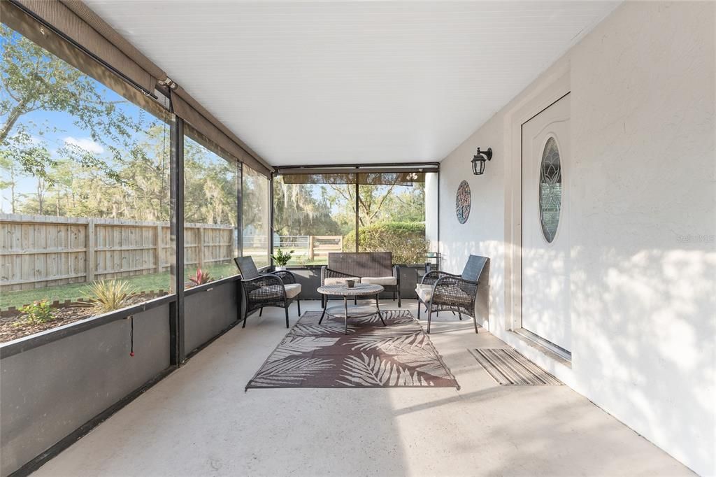 For Sale: $299,987 (3 beds, 2 baths, 1722 Square Feet)