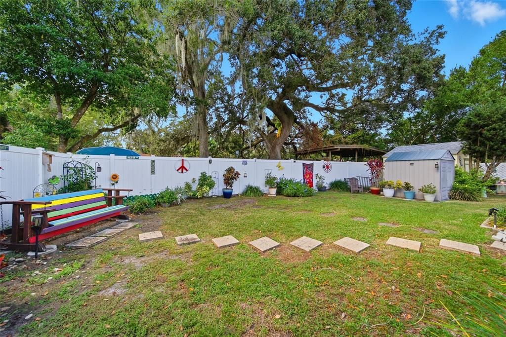 Active With Contract: $440,000 (3 beds, 2 baths, 1504 Square Feet)